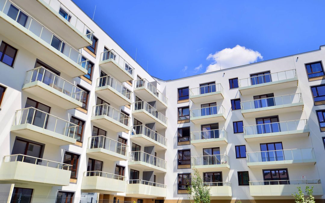 Ablakcsere társasházban: engedélyek, szabályok és költségek